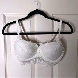 lace Victoria’s Secret bralette